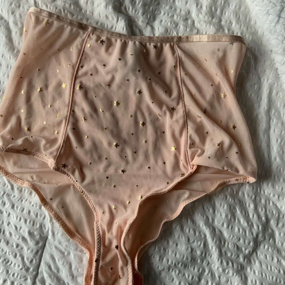 Super cute never worn